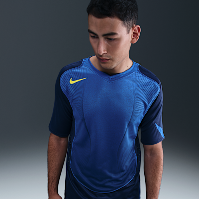 Nike Total 90 Men's Dri-FIT Short-Sleeve Soccer Jersey. Nike.com